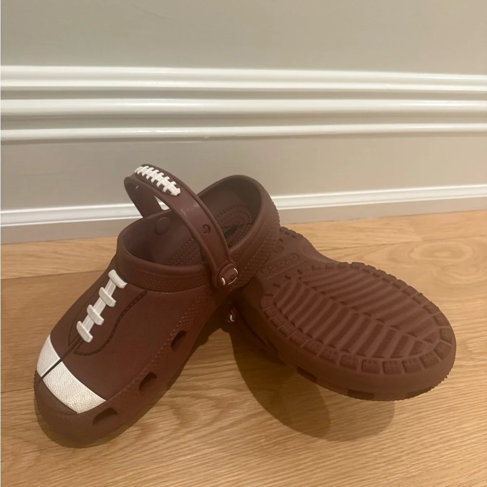 CROCS Kids Size 5 Football Clogs - Brown with White Accents - Picture 2 of 5